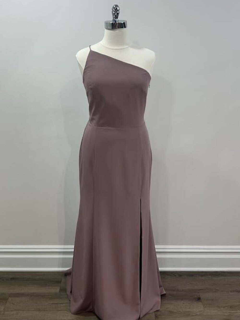 Mauve One Shoulder Crepe Fitted Gown Style Sloan Size 20